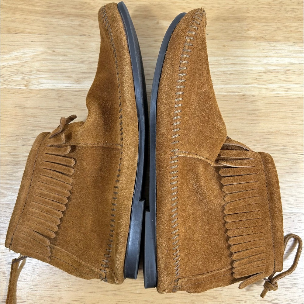 Minnetonka Ankle Boots Women 8.5 Tan Suede Back Zip Hardsole Bootie Fringe Indie - Picture 11 of 12